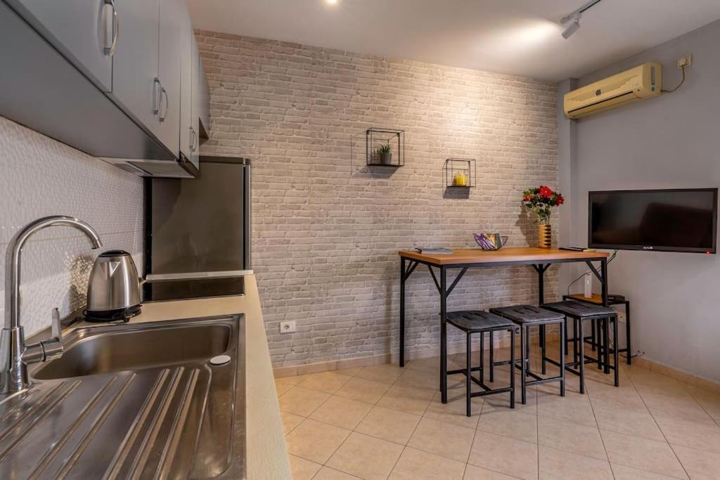 New Bazaar Apartment Тирана Экстерьер фото