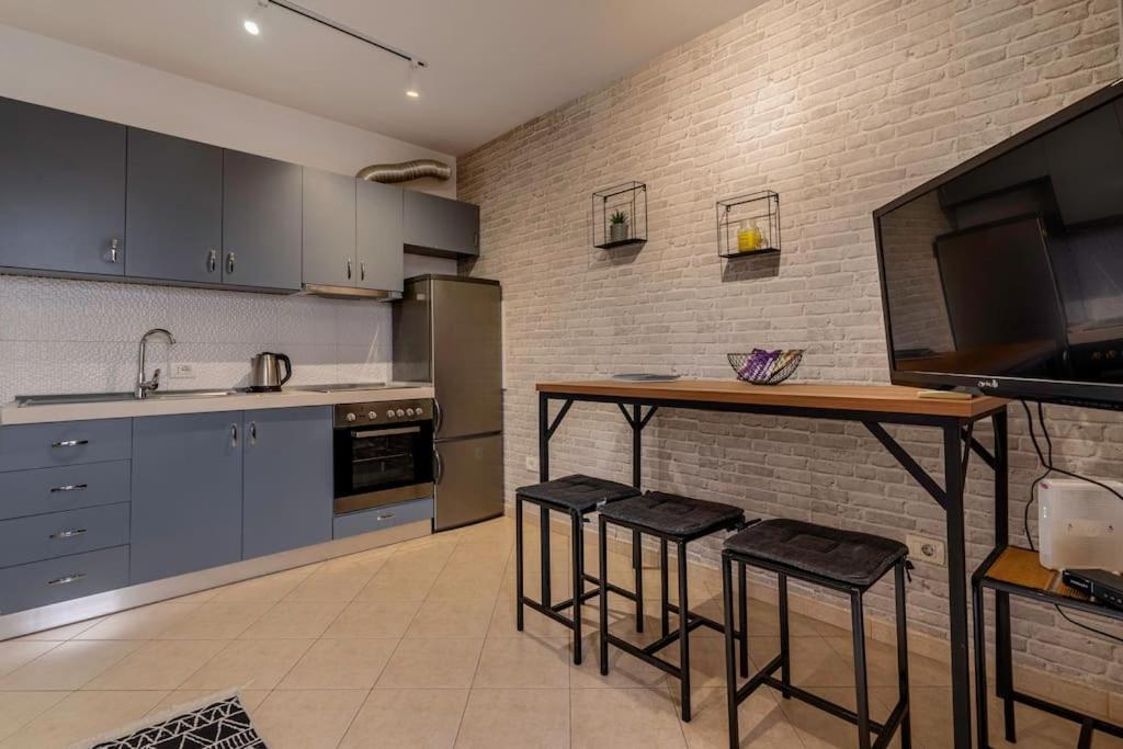 New Bazaar Apartment Тирана Экстерьер фото
